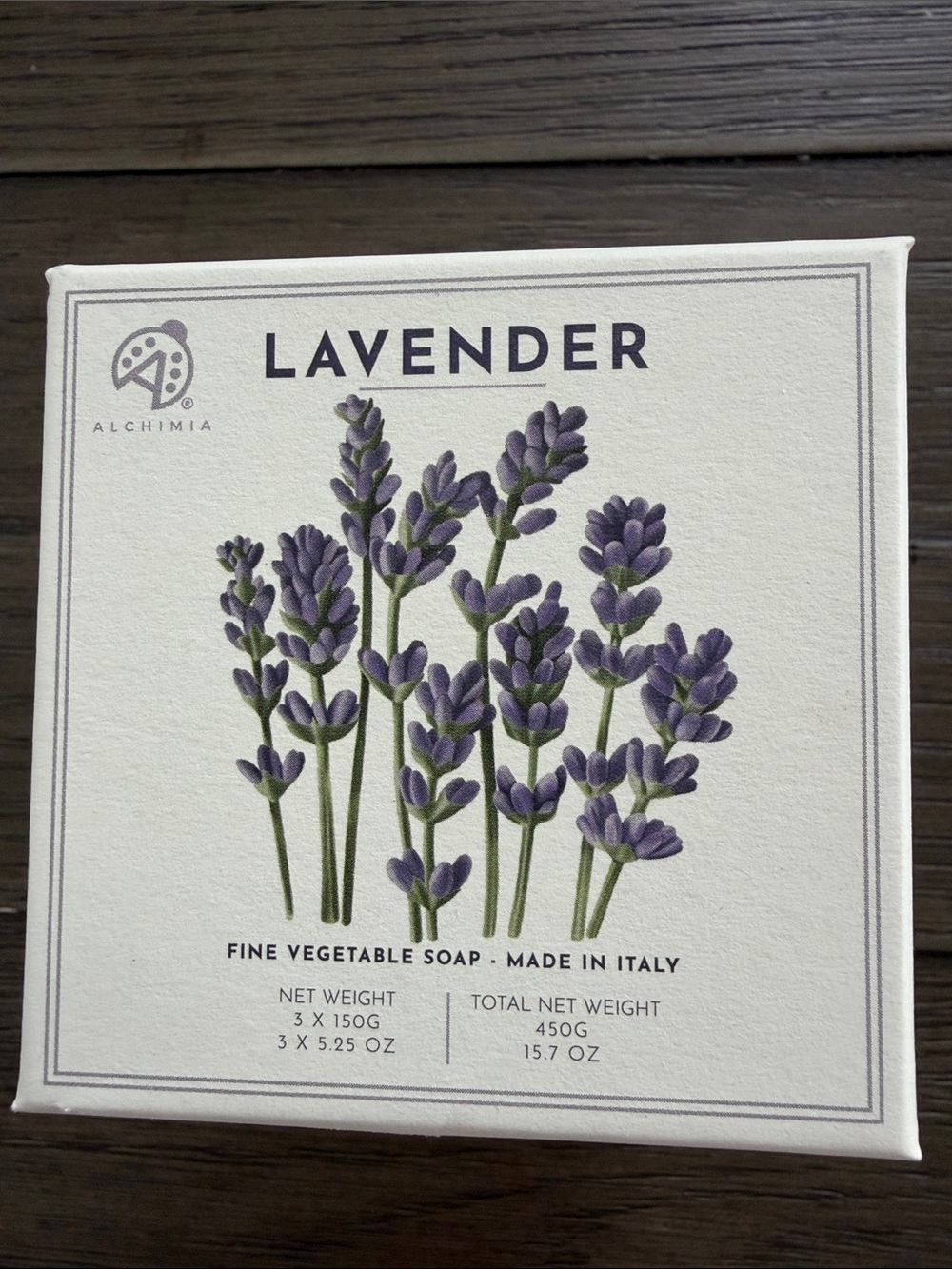 5/$20 Alchimia made in Italy lavendar soap, set of 3 in a pretty gift box NIB